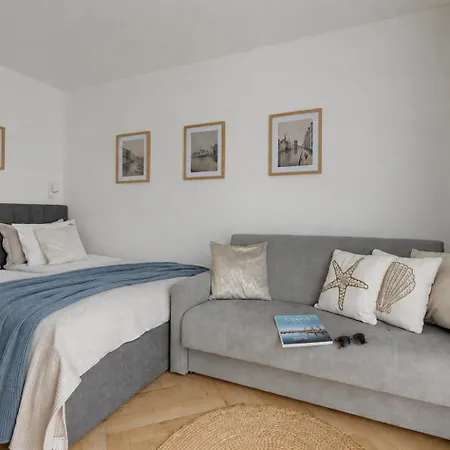 Apartment Riverview Portovo With Parking By Lion