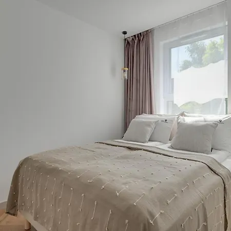 Apartment Riverview Portovo With Parking By Lion *