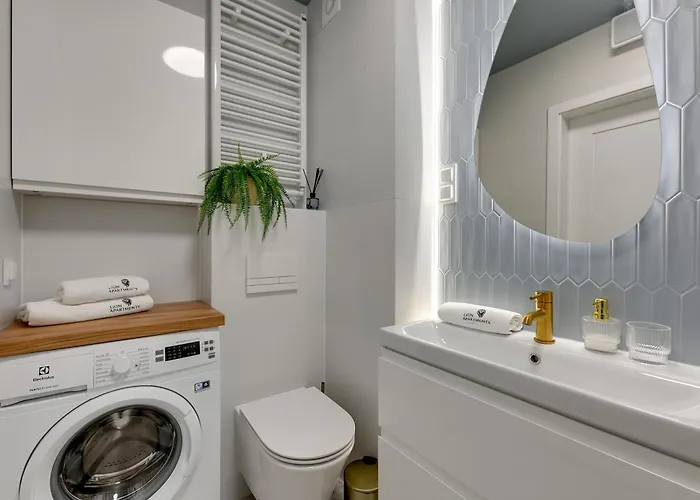 Riverview Portovo With Parking By Lion Гданьск